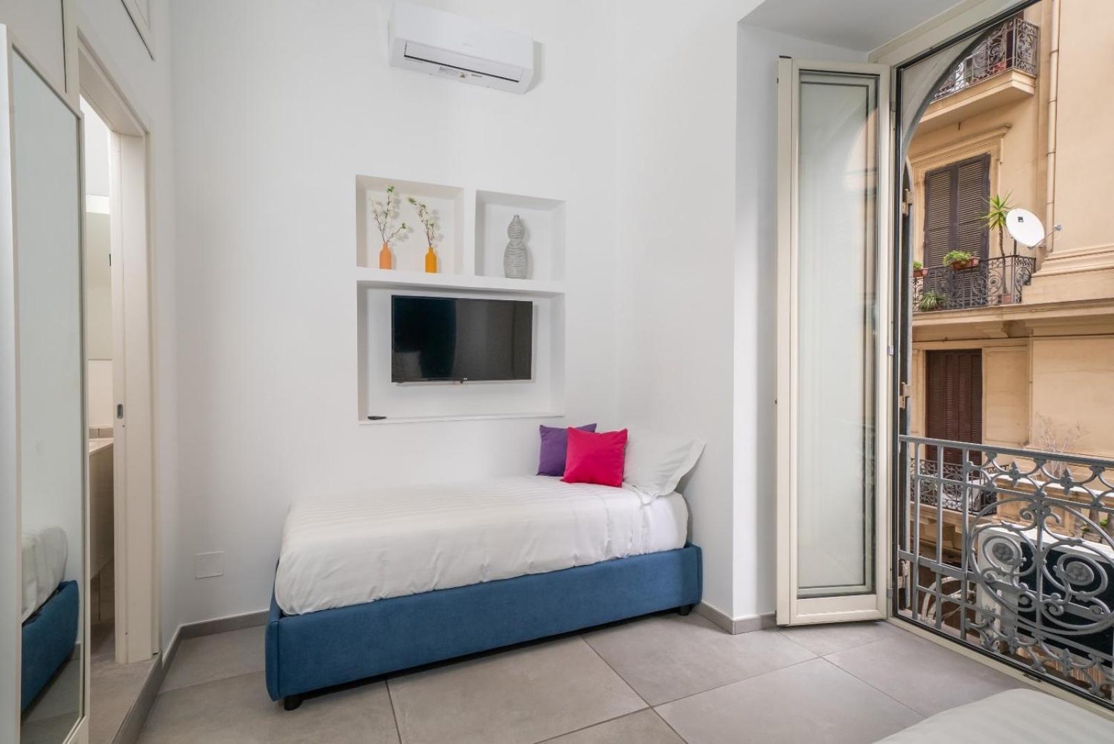 Bovio Boutique Studio Apartment Napoli Eksteriør billede