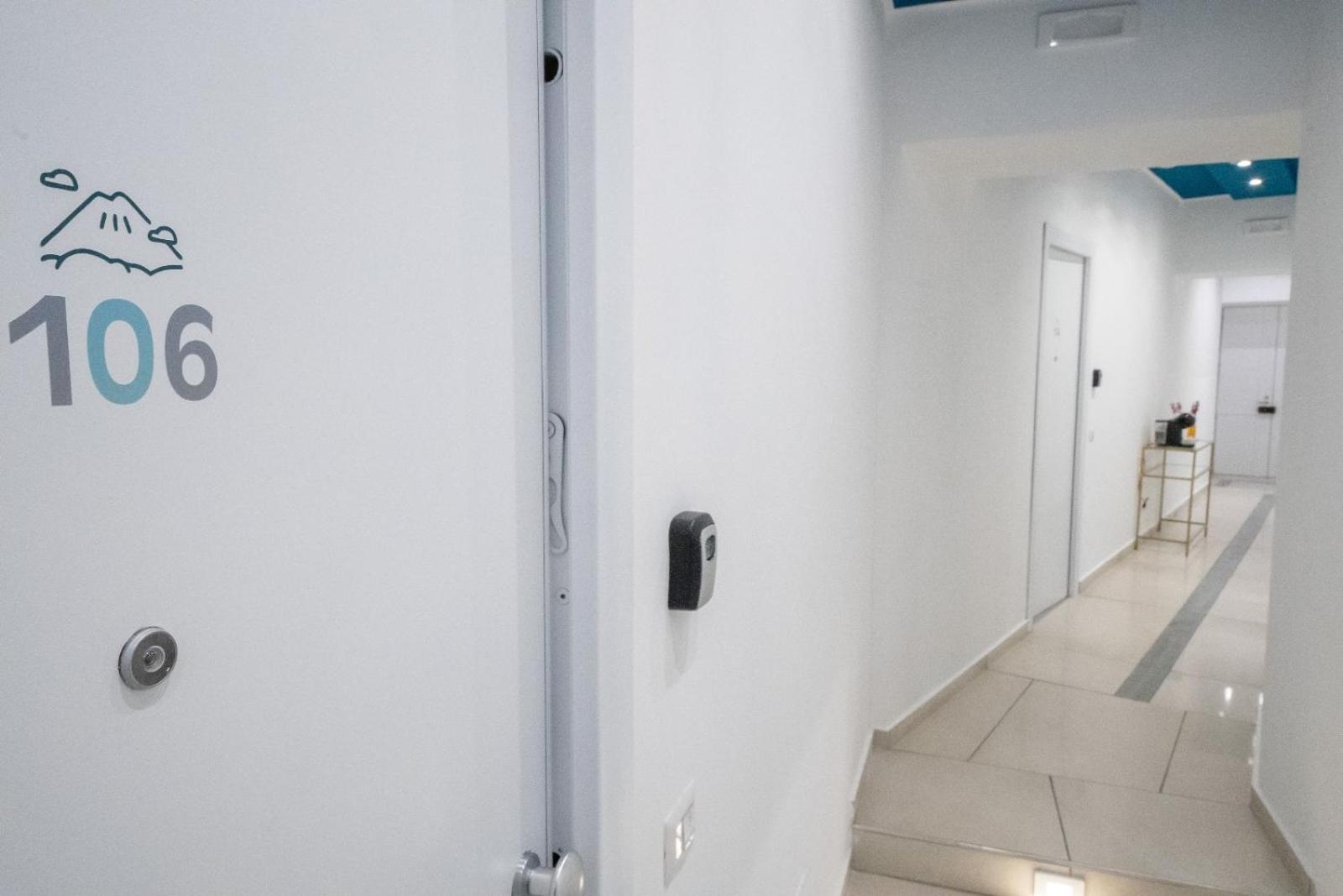 Bovio Boutique Studio Apartment Napoli Eksteriør billede